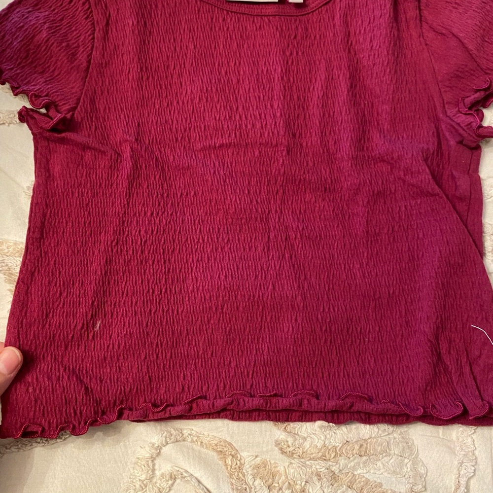 Size 7 girls cranberry shirt sleeve top.